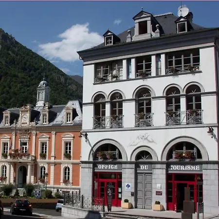 Cosy A Avec Balcon, Centre-ville, 2 Chambres, Pour 4 A 6 Personnes - Fr-1-401-296 * Cauterets