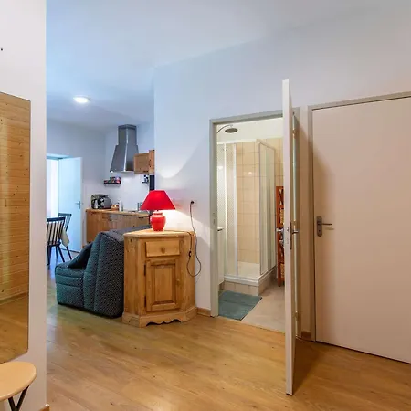 Cosy A Avec Balcon, Centre-ville, 2 Chambres, Pour 4 A 6 Personnes - Fr-1-401-296 아파트