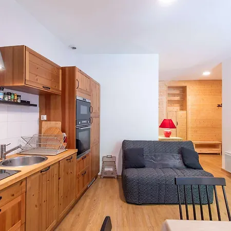 Cosy A Avec Balcon, Centre-ville, 2 Chambres, Pour 4 A 6 Personnes - Fr-1-401-296 Apartment