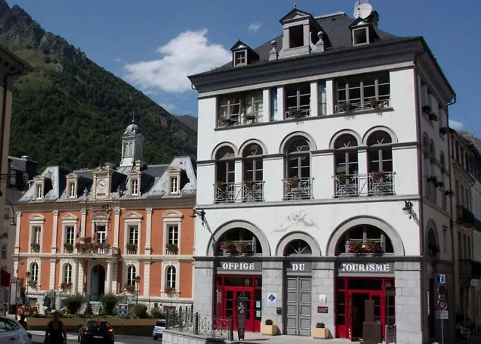 Cosy à Avec Balcon, Centre-ville, 2 Chambres, Pour 4 à 6 Personnes - Fr-1-401-296 Appartement Cauterets